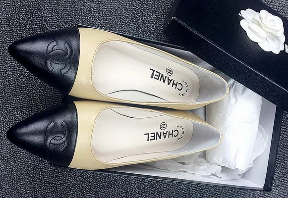 CHANEL Shallow mouth flat shoes Women--133